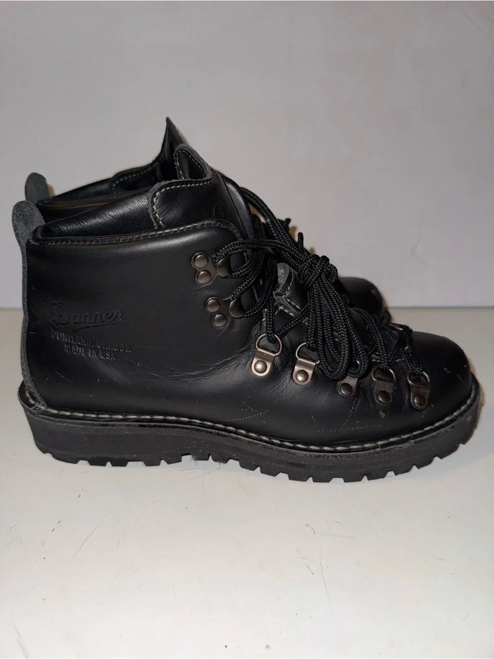 Men's Danner Mountain Light II 5” Leather Hiking Boots 30860 Size 7.5 D USA Made